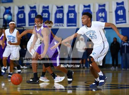 Thumbnail 1 in Lynwood vs. Compton (CIF SS Playoffs) photogallery.