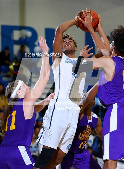 Thumbnail 2 in Lynwood vs. Compton (CIF SS Playoffs) photogallery.