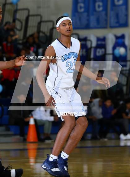 Thumbnail 3 in Lynwood vs. Compton (CIF SS Playoffs) photogallery.