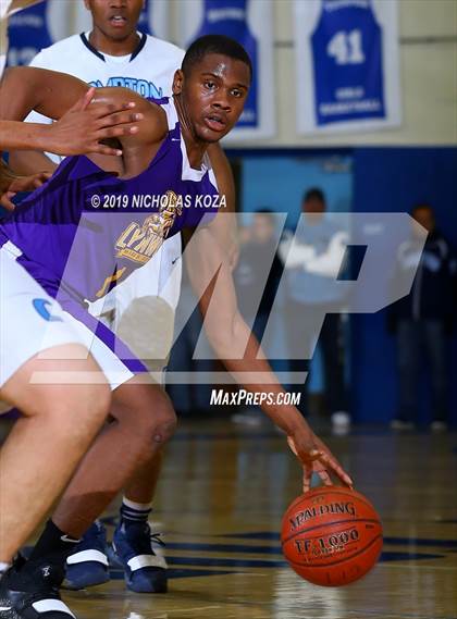 Thumbnail 1 in Lynwood vs. Compton (CIF SS Playoffs) photogallery.