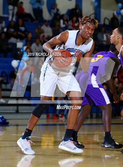 Thumbnail 2 in Lynwood vs. Compton (CIF SS Playoffs) photogallery.