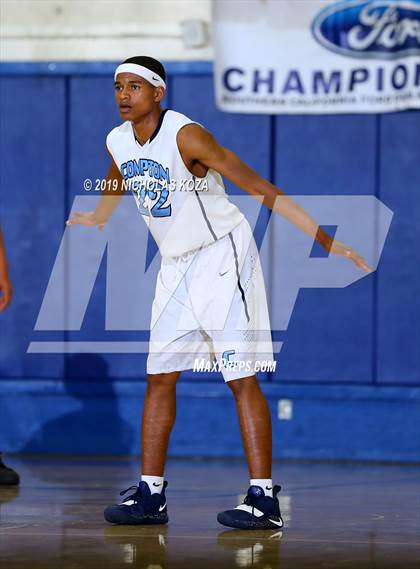 Thumbnail 2 in Lynwood vs. Compton (CIF SS Playoffs) photogallery.