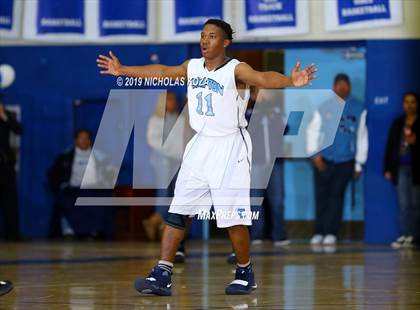 Thumbnail 3 in Lynwood vs. Compton (CIF SS Playoffs) photogallery.