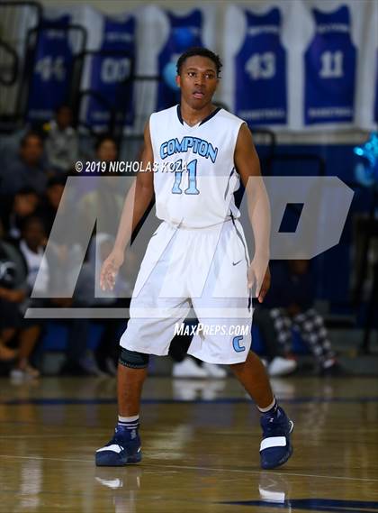 Thumbnail 2 in Lynwood vs. Compton (CIF SS Playoffs) photogallery.