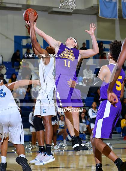 Thumbnail 1 in Lynwood vs. Compton (CIF SS Playoffs) photogallery.