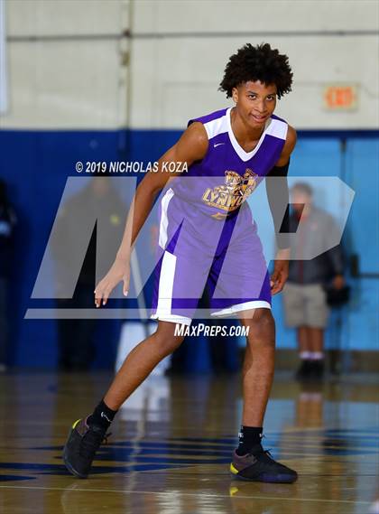 Thumbnail 2 in Lynwood vs. Compton (CIF SS Playoffs) photogallery.