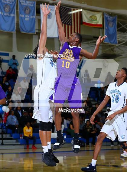 Thumbnail 3 in Lynwood vs. Compton (CIF SS Playoffs) photogallery.