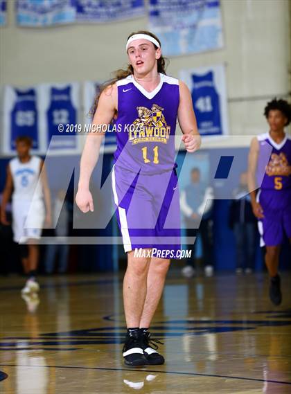 Thumbnail 2 in Lynwood vs. Compton (CIF SS Playoffs) photogallery.