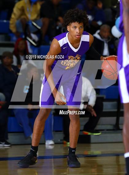 Thumbnail 1 in Lynwood vs. Compton (CIF SS Playoffs) photogallery.