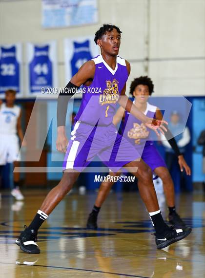 Thumbnail 1 in Lynwood vs. Compton (CIF SS Playoffs) photogallery.