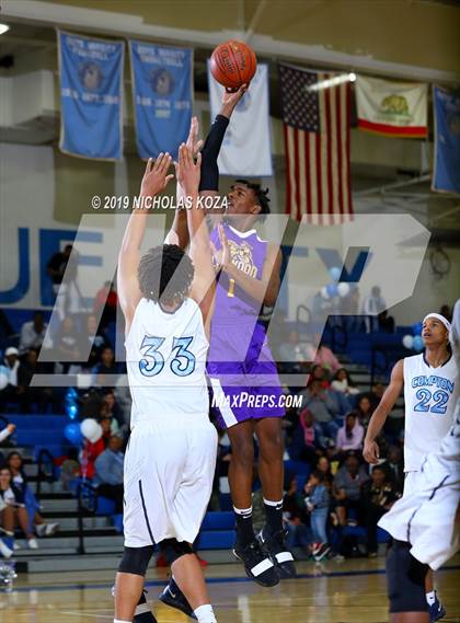 Thumbnail 1 in Lynwood vs. Compton (CIF SS Playoffs) photogallery.