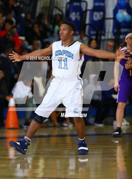 Thumbnail 2 in Lynwood vs. Compton (CIF SS Playoffs) photogallery.