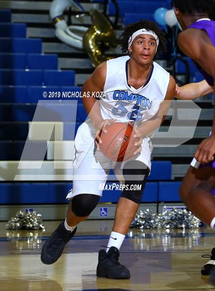 Thumbnail 3 in Lynwood vs. Compton (CIF SS Playoffs) photogallery.