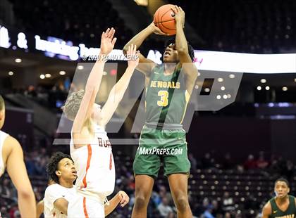 Thumbnail 2 in Greensboro Day School vs Booker T. Washington (Bass Pro Shop Tournament of Champions) photogallery.