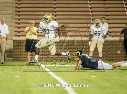Thumbnail 2 in Indianapolis Cathedral vs Moeller (Skyline Chili Crosstown Showdown) photogallery.