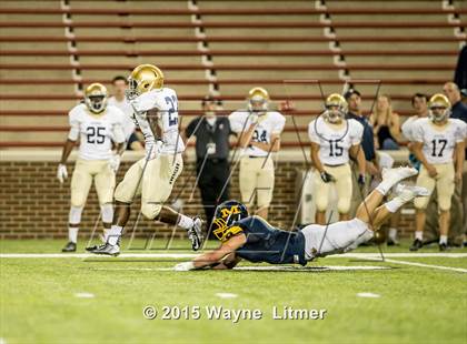 Thumbnail 2 in Indianapolis Cathedral vs Moeller (Skyline Chili Crosstown Showdown) photogallery.