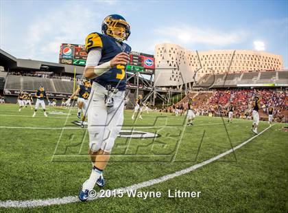 Thumbnail 2 in Indianapolis Cathedral vs Moeller (Skyline Chili Crosstown Showdown) photogallery.