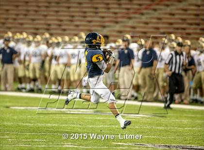 Thumbnail 3 in Indianapolis Cathedral vs Moeller (Skyline Chili Crosstown Showdown) photogallery.