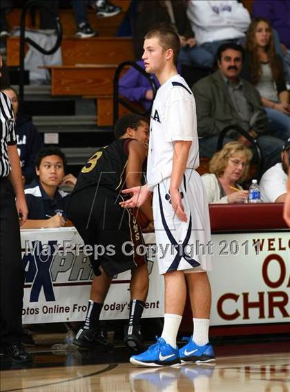 Thumbnail 3 in Loyola @ Oaks Christian (Oaks Christian Tournament) photogallery.
