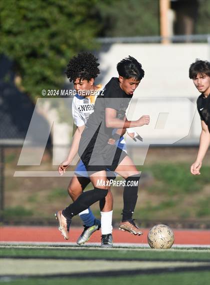 Thumbnail 1 in Foothill @ Canyon photogallery.