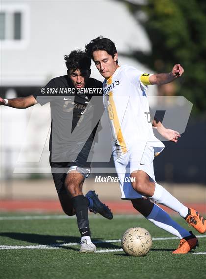 Thumbnail 2 in Foothill @ Canyon photogallery.