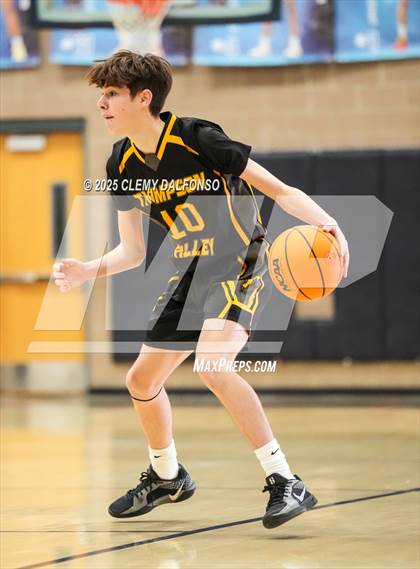 Thumbnail 2 in Thompson Valley vs Dakota Ridge (CHSAA 5A Playoffs Round 1) photogallery.