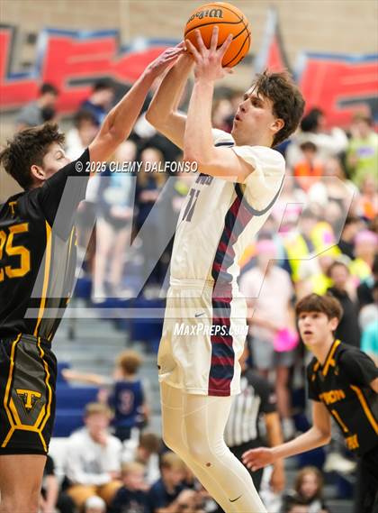 Thumbnail 3 in Thompson Valley vs Dakota Ridge (CHSAA 5A Playoffs Round 1) photogallery.