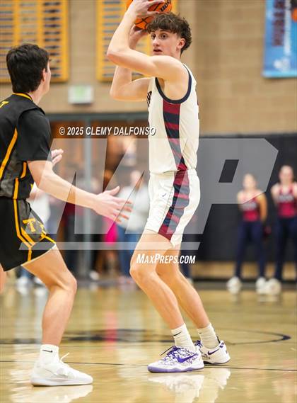 Thumbnail 1 in Thompson Valley vs Dakota Ridge (CHSAA 5A Playoffs Round 1) photogallery.