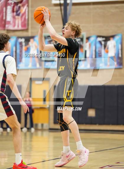 Thumbnail 2 in Thompson Valley vs Dakota Ridge (CHSAA 5A Playoffs Round 1) photogallery.
