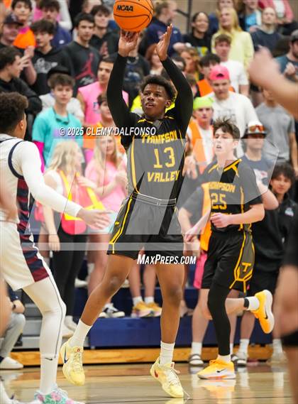 Thumbnail 2 in Thompson Valley vs Dakota Ridge (CHSAA 5A Playoffs Round 1) photogallery.
