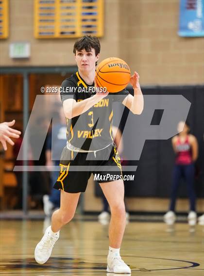 Thumbnail 2 in Thompson Valley vs Dakota Ridge (CHSAA 5A Playoffs Round 1) photogallery.