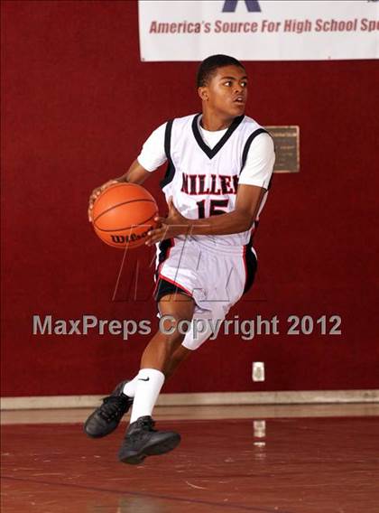 Thumbnail 3 in Moorpark vs. Miller (MaxPreps Holiday Classic) photogallery.
