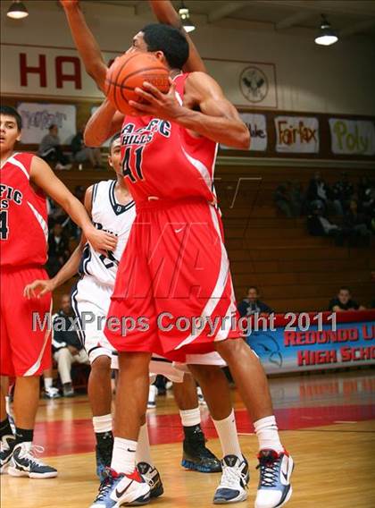 Thumbnail 2 in Pacific Hills vs. Bakersfield (Pacific Shores Tournament) photogallery.