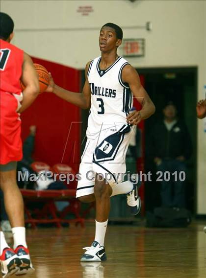 Thumbnail 2 in Pacific Hills vs. Bakersfield (Pacific Shores Tournament) photogallery.
