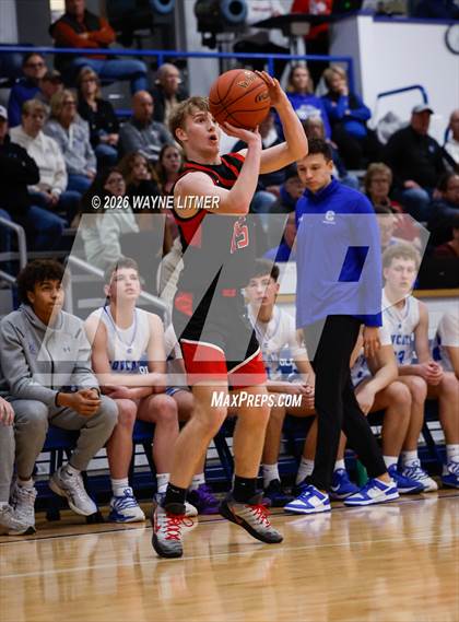 Thumbnail 1 in JV: Holy Cross vs Covington Catholic photogallery.