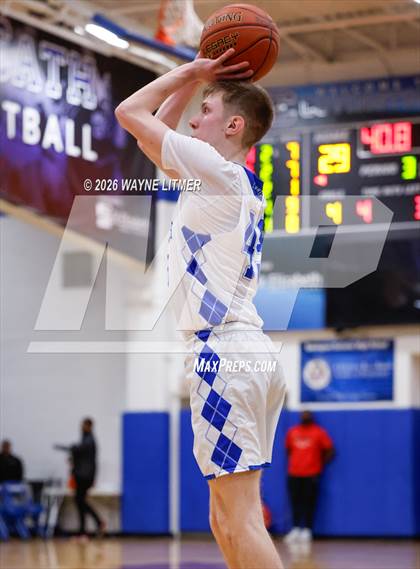 Thumbnail 3 in JV: Holy Cross vs Covington Catholic photogallery.