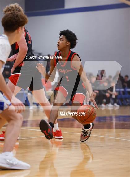 Thumbnail 3 in JV: Holy Cross vs Covington Catholic photogallery.