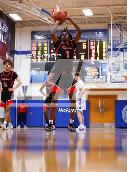 Thumbnail 2 in JV: Holy Cross vs Covington Catholic photogallery.