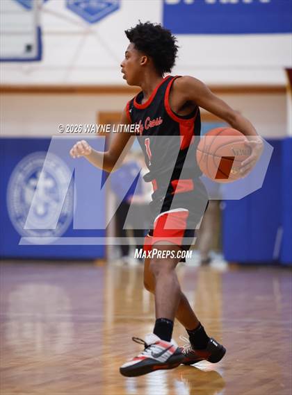Thumbnail 2 in JV: Holy Cross vs Covington Catholic photogallery.