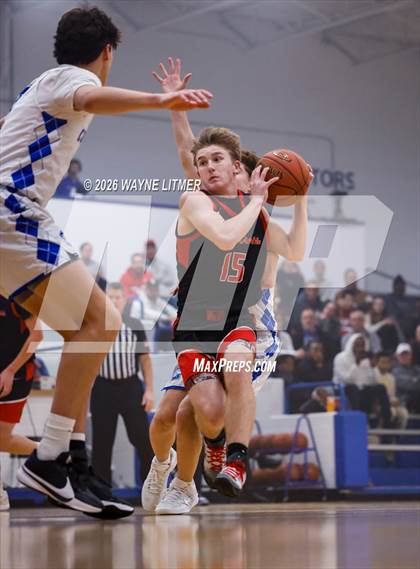 Thumbnail 3 in JV: Holy Cross vs Covington Catholic photogallery.