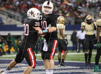 Thumbnail 1 in Coppell vs. DeSoto (UIL 5A Division 1 Region 1 Area Playoff) photogallery.
