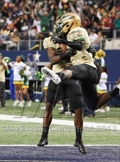 Thumbnail 2 in Coppell vs. DeSoto (UIL 5A Division 1 Region 1 Area Playoff) photogallery.