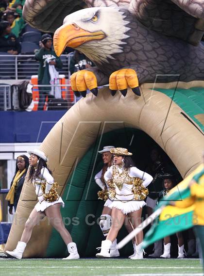 Thumbnail 3 in Coppell vs. DeSoto (UIL 5A Division 1 Region 1 Area Playoff) photogallery.