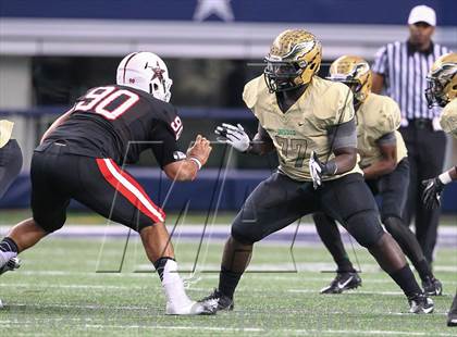 Thumbnail 2 in Coppell vs. DeSoto (UIL 5A Division 1 Region 1 Area Playoff) photogallery.