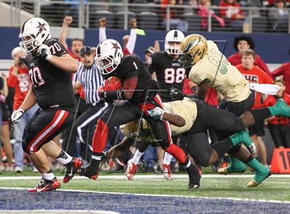 Thumbnail 3 in Coppell vs. DeSoto (UIL 5A Division 1 Region 1 Area Playoff) photogallery.