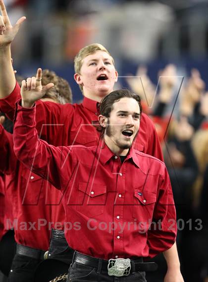 Thumbnail 1 in Coppell vs. DeSoto (UIL 5A Division 1 Region 1 Area Playoff) photogallery.