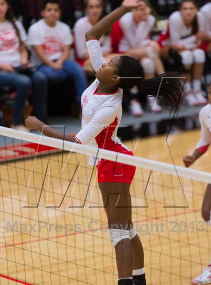 Thumbnail 3 in Madison vs. Taft photogallery.