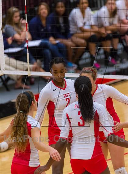 Thumbnail 2 in Madison vs. Taft photogallery.