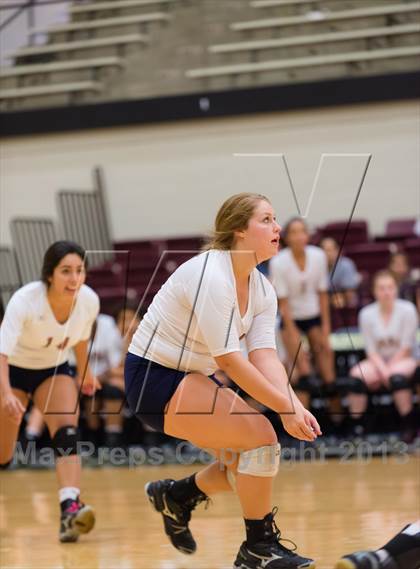 Thumbnail 1 in Madison vs. Taft photogallery.