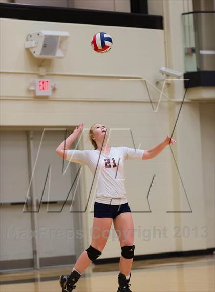 Thumbnail 2 in Madison vs. Taft photogallery.